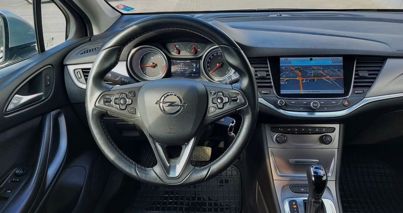 Opel Astra cena 39900 przebieg: 143000, rok produkcji 2016 z Łowicz małe 704